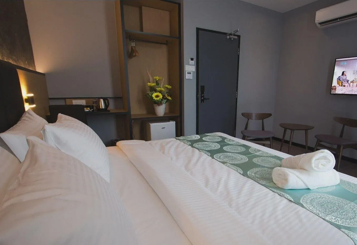 Solid Hotels Johor Bahru