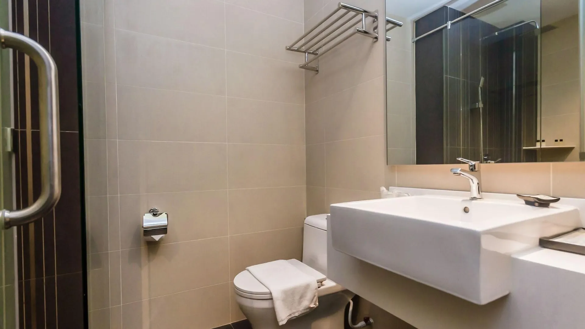 Solid Hotels Johor Bahru