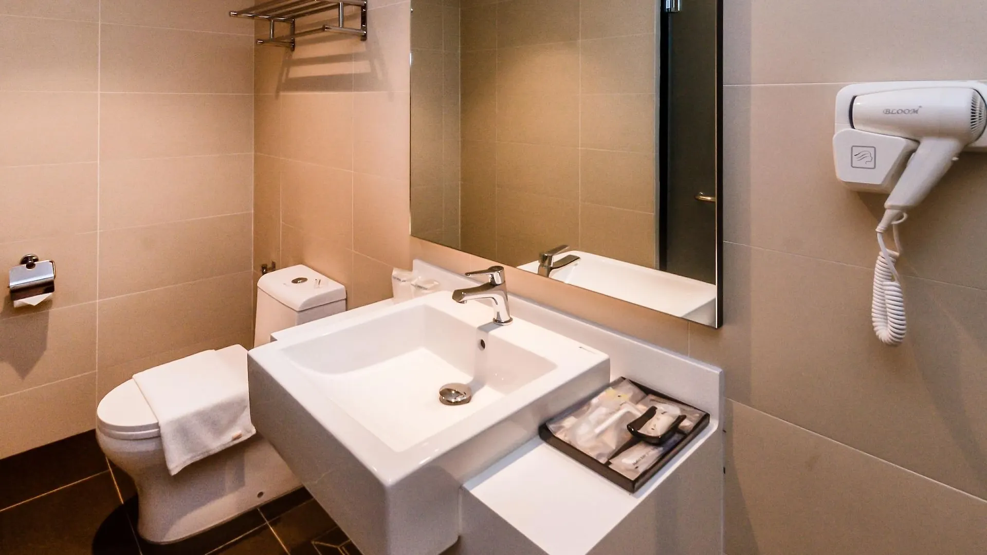 ג'והור בהרו Solid Hotels 2*, ג'והור בהרו מלזיה