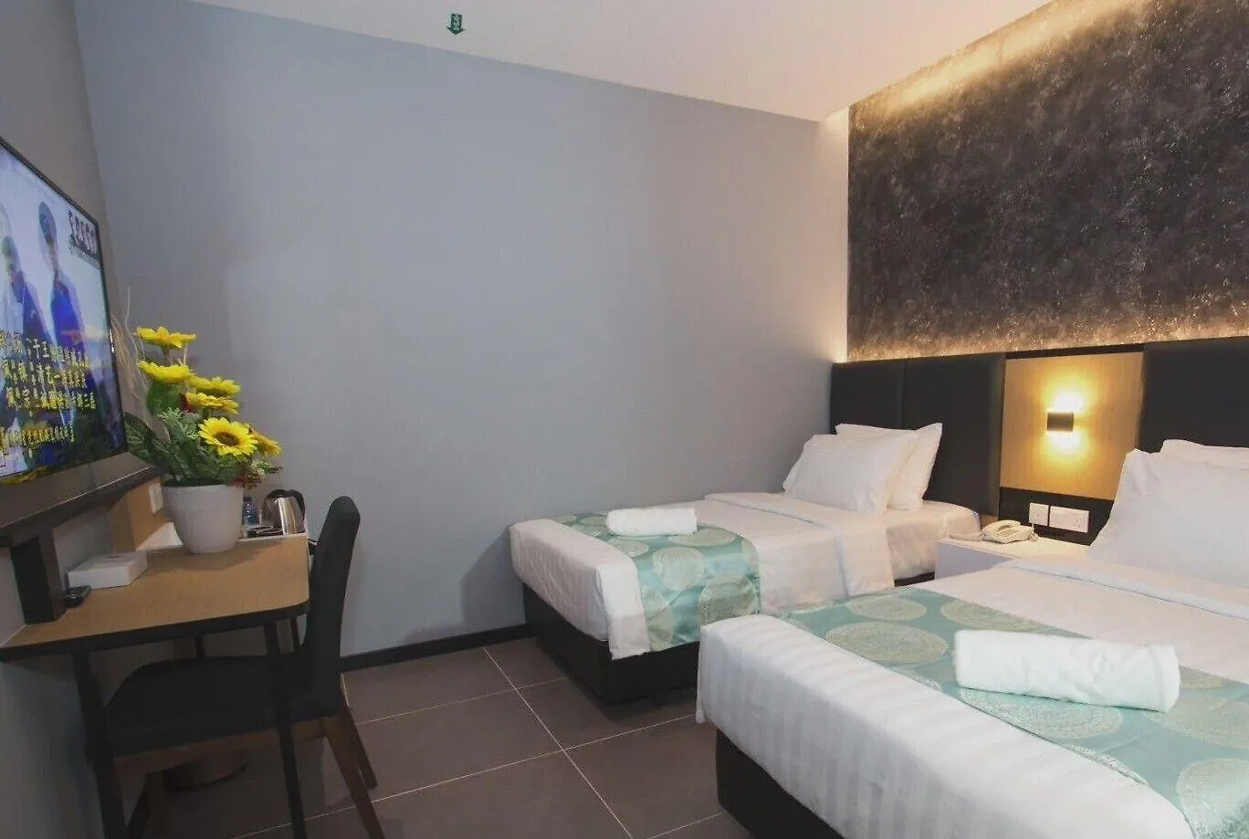 ג'והור בהרו Solid Hotels