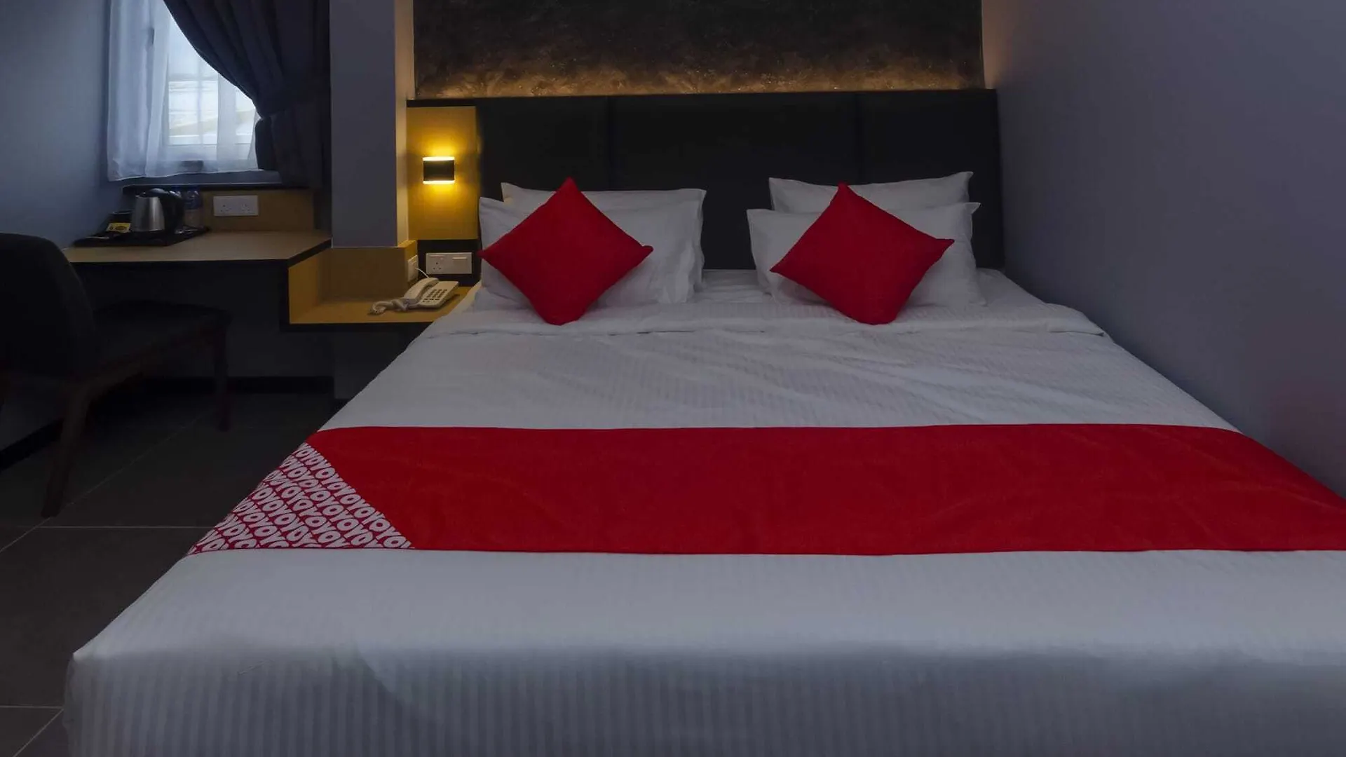 ג'והור בהרו Solid Hotels
