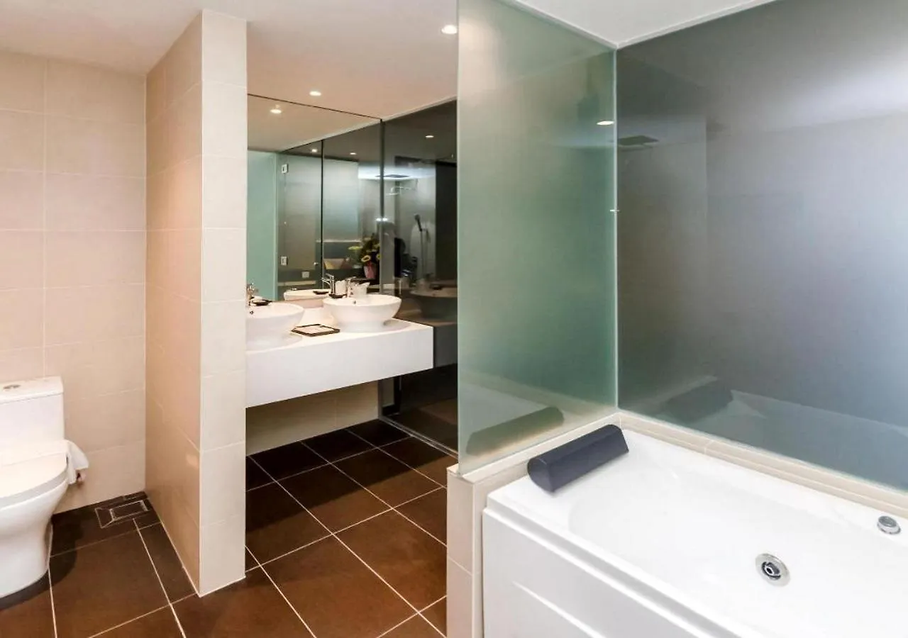 ג'והור בהרו Solid Hotels 2*, ג'והור בהרו