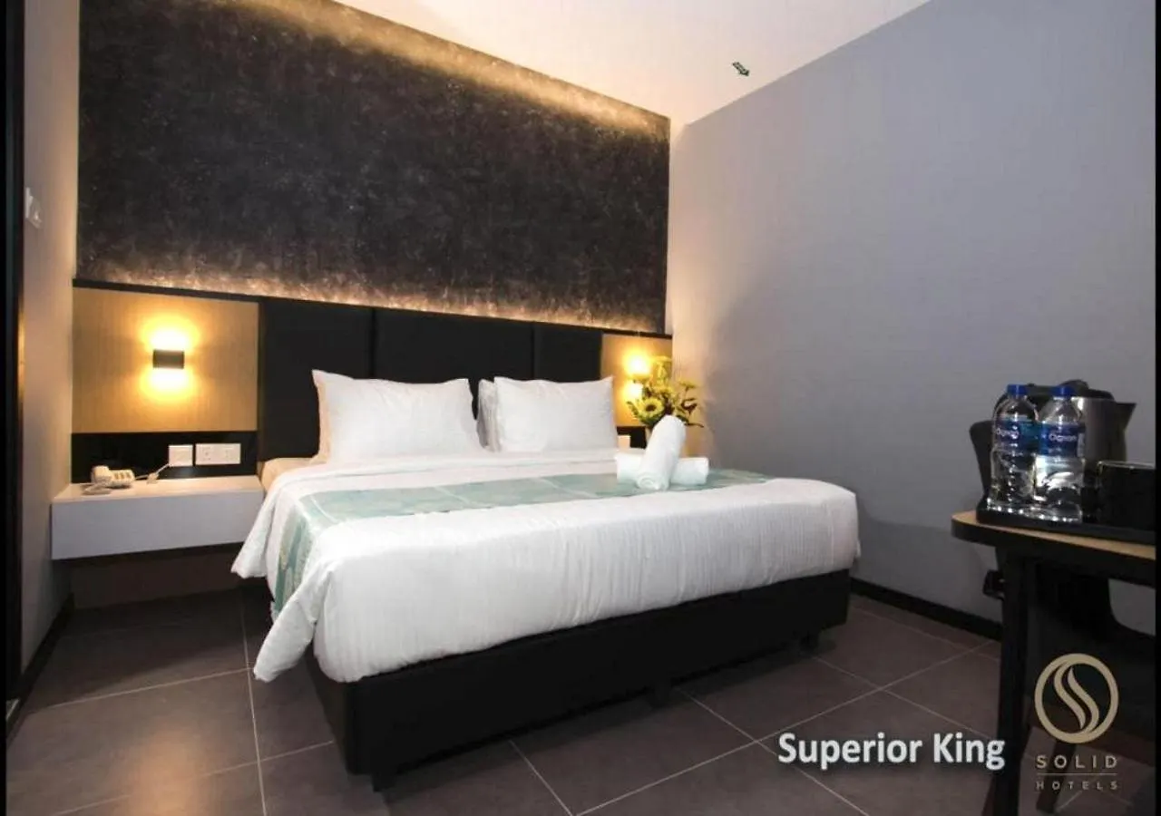 ג'והור בהרו Solid Hotels