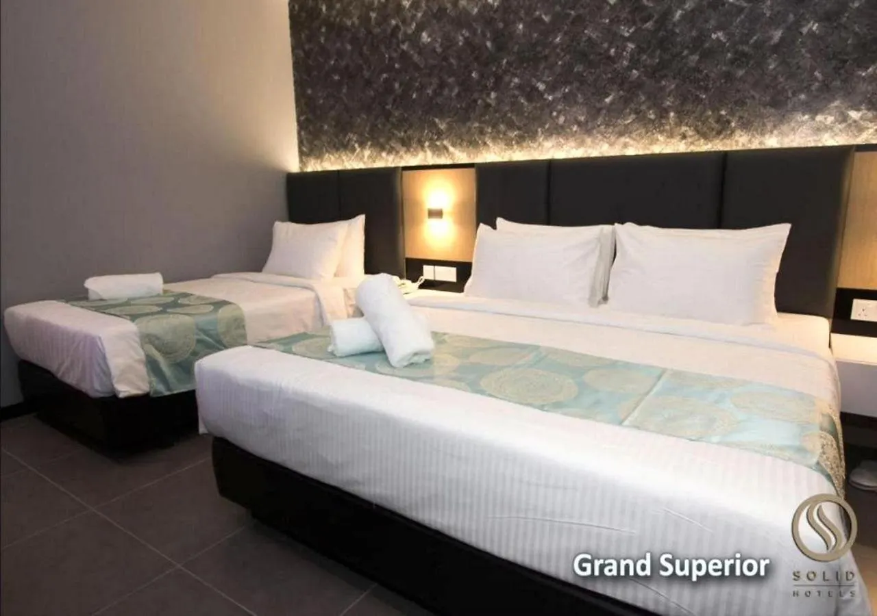 ג'והור בהרו Solid Hotels ג'והור בהרו